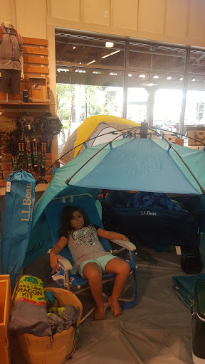 Clothing Store «L.L. Bean», reviews and photos, 1000 Ross Park Mall Dr, Pittsburgh, PA 15237, USA