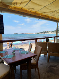 Atmosphère du Restaurant La Plage Dorée à Sanary-sur-Mer - n°6