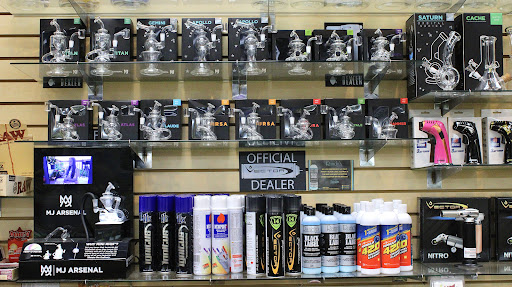 Tobacco Shop «Heavy Hitters Smoke Shop», reviews and photos, 10344 Beach Blvd, Stanton, CA 90680, USA