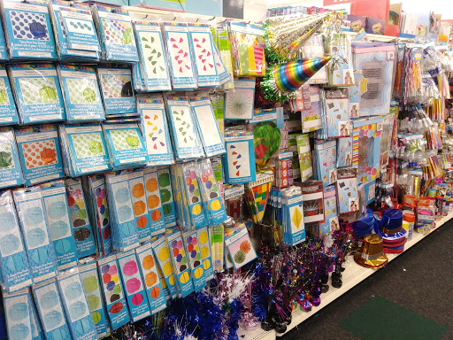 Dollar Store «Dollar Tree», reviews and photos, 58729 Columbia River Hwy, St Helens, OR 97051, USA