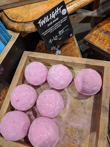 Cosmetics Store «Lush Cosmetics», reviews and photos, 7014 E Camelback Rd, Scottsdale, AZ 85251, USA