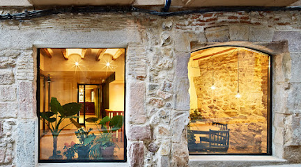 Restaurant Hotel Lotus Priorat (Falset) - Carrer de Baix, 33, 43730 Falset, Tarragona, Spain