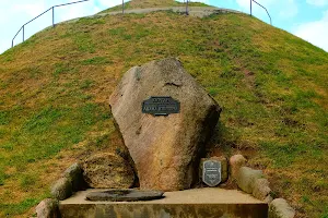 Adam Mickievič Mound image