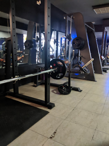 IRON Fitness Center - Gimnasio