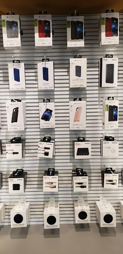 Cell Phone Store «Verizon», reviews and photos, 8612 SE Sunnyside Rd, Clackamas, OR 97015, USA