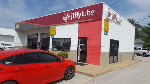 Oil Change Service «Jiffy Lube», reviews and photos, 14701 Manchester Rd, Ballwin, MO 63011, USA