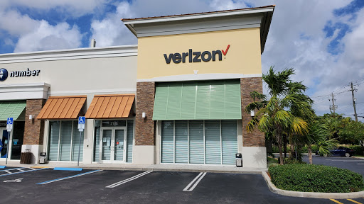 Cell Phone Store «Verizon», reviews and photos, 2105 S University Dr, Davie, FL 33324, USA