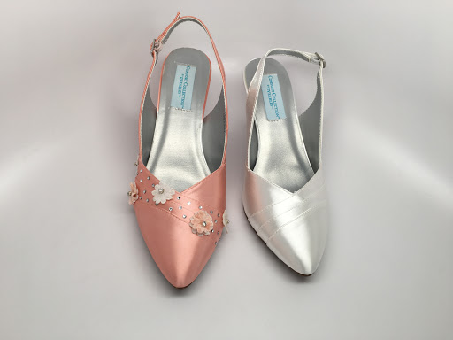 Shoe Store «Signature Shoes», reviews and photos, 271 Westwood Ave, Westwood, NJ 07675, USA