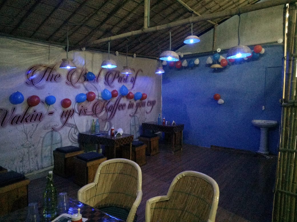 Wake-up cafe