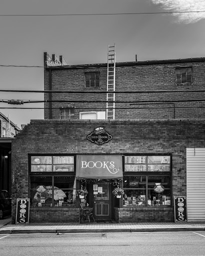 Used Book Store «Fenwick Street Used Books & Music», reviews and photos, 41655 Fenwick St, Leonardtown, MD 20650, USA