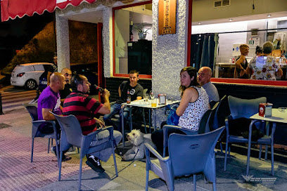 Bar Cafetería Iris - C. Juan Ocaña, 38, 28931 Móstoles, Madrid, Spain