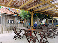Atmosphère du Restaurant de fruits de mer Les Pieds dans l'Eau à Lège-Cap-Ferret - n°1