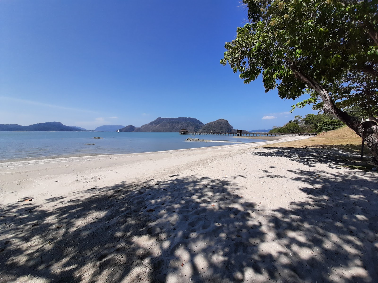 Fotografija Datok Syed Omar Beach z prostoren zaliv