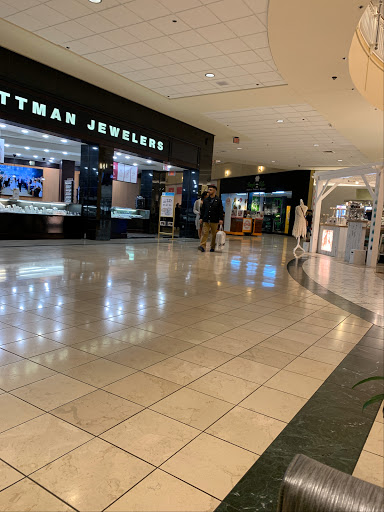 Computer Store «Apple Lehigh Valley», reviews and photos, 250 Lehigh Valley Mall, Whitehall, PA 18052, USA