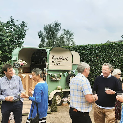Comments and reviews of Bubbles and Chic Horsebox Bar