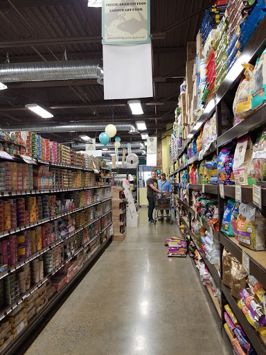 Pet Supply Store «Premier Pet Supply», reviews and photos, 31215 Southfield Rd, Beverly Hills, MI 48025, USA