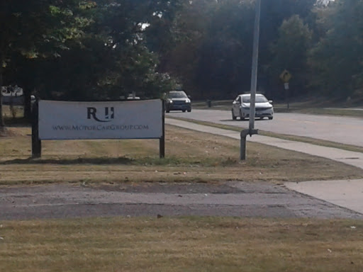 Car Dealer «R&H Motorcars», reviews and photos, 6441 Davis Industrial Pkwy, Solon, OH 44139, USA
