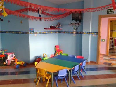 Centro de Educación Infantil Pequitas C. Italia, 1, 23710 Bailén, Jaén, España