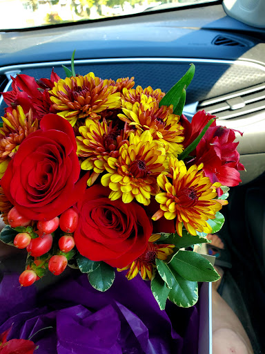 Florist «Palmer Florist», reviews and photos, 1327 N Raynor Ave, Joliet, IL 60435, USA