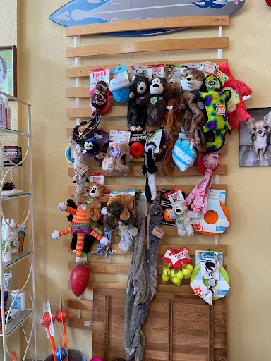 Pet Supply Store «Beach Puppy», reviews and photos, 614 Broadway St, Seaside, OR 97138, USA