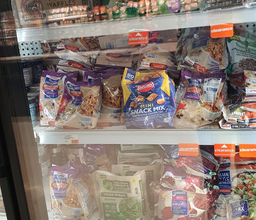 Grocery Store «Meijer», reviews and photos, 1800 Holton Rd, North Muskegon, MI 49445, USA