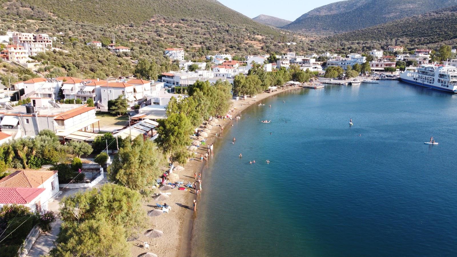 Foto af Almyropotamos beach faciliteter område