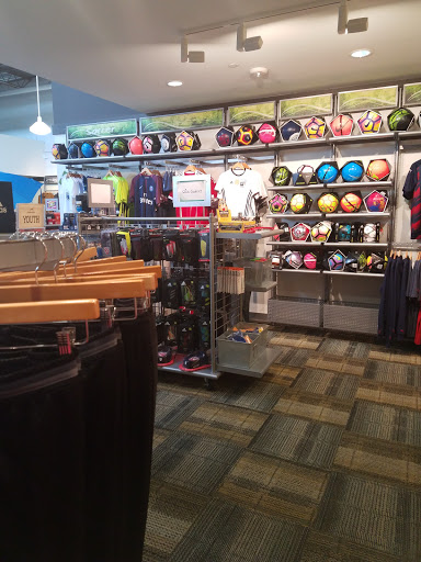 Sporting Goods Store «Gazelle Sports Grand Rapids», reviews and photos, 3930 28th St SE, Grand Rapids, MI 49512, USA