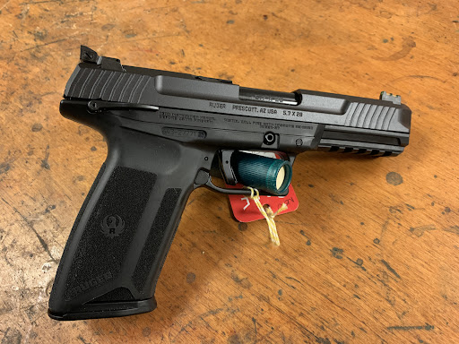 Gun Shop «Bergen Sporting Goods», reviews and photos, 649 Bergen Blvd, Ridgefield, NJ 07657, USA