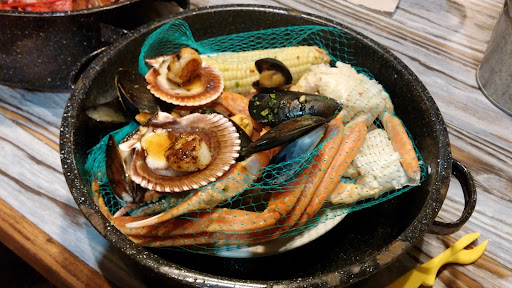 Shopping Mall «Hazard Center», reviews and photos, 7610 Hazard Center Dr, San Diego, CA 92108, USA