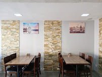 Atmosphère du Restaurant turc Istanbul Kebab & Pizza à Romorantin-Lanthenay - n°3