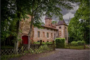 Château d'Estours image