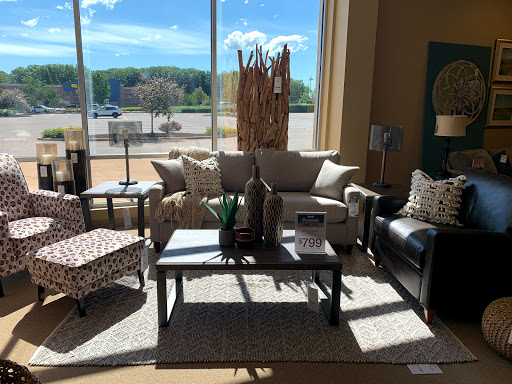 Furniture Store «La-Z-Boy Furniture Galleries», reviews and photos, 16720 Royalton Rd, Strongsville, OH 44136, USA