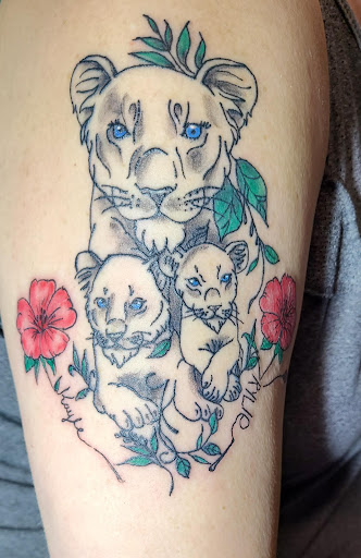 Explore bird family tattoo ideas, creative tattoo ideas in Le Mars, available at Papa Pedersons Ink Therapy