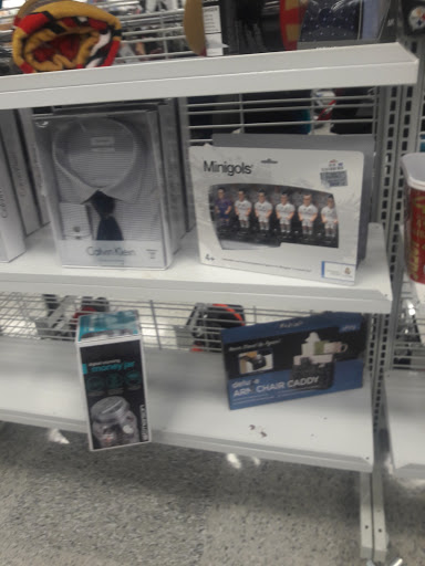 Clothing Store «Ross Dress for Less», reviews and photos, 10700 MacArthur Blvd, Oakland, CA 94605, USA