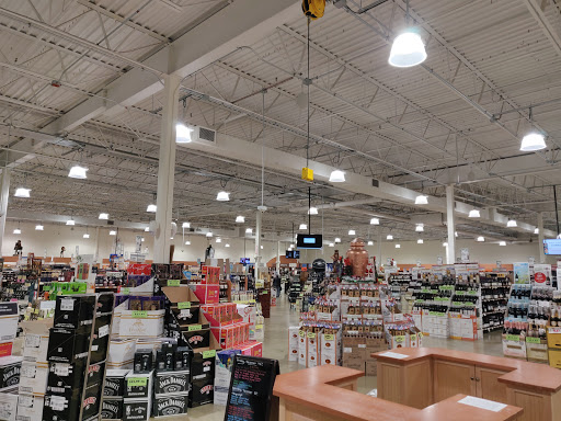 State Liquor Store «NH Liquor & Wine Outlet», reviews and photos, 294 Daniel Webster Hwy, Nashua, NH 03060, USA