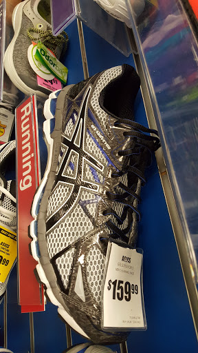 Sporting Goods Store «Big 5 Sporting Goods - La Puente», reviews and photos, 1809 N Hacienda Blvd, La Puente, CA 91744, USA