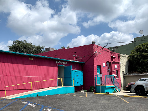 Thrift Store «Out of the Closet West Hollywood», reviews and photos, 8224 California Route 2, West Hollywood, CA 90046, USA