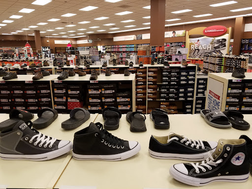 Shoe Store «Famous Footwear», reviews and photos, 1500 13th Ave E, West Fargo, ND 58078, USA