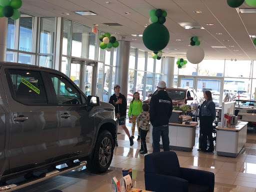 Buick Dealer «Dellen Chevrolet Buick GMC», reviews and photos, 2527 W Main St, Greenfield, IN 46140, USA