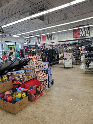 Variety Store «Five Below», reviews and photos, 1851 Sunrise Hwy, Bay Shore, NY 11706, USA