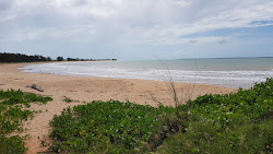 Photo de Town Beach avec rivage droit, long