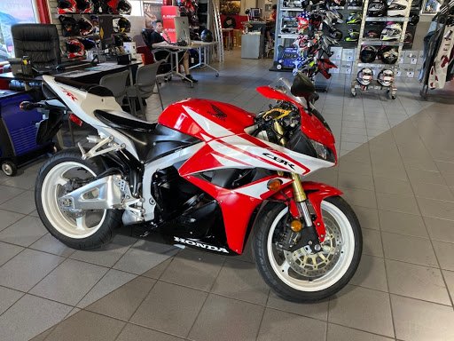 Yamaha Motorcycle Dealer «West Orlando Powersports and Marine», reviews and photos, 16333 W Colonial Dr, Oakland, FL 34760, USA