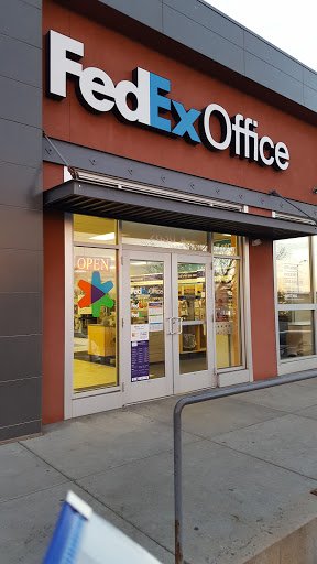 Print Shop «FedEx Office Print & Ship Center», reviews and photos, 2630 S Parker Rd, Aurora, CO 80014, USA