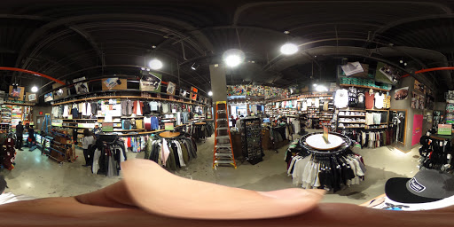 Clothing Store «Zumiez», reviews and photos, 2655 Richmond Ave #2320, Staten Island, NY 10314, USA