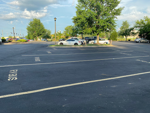 American Restaurant «Cracker Barrel Old Country Store», reviews and photos, 200 Cracker Barrel Dr, Clarksville, TN 37040, USA