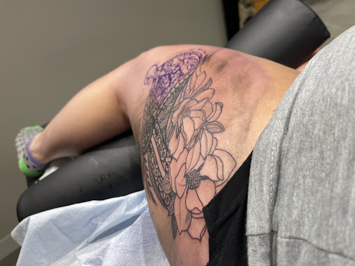 Explore giraffe tattoo ideas, creative tattoo ideas in Carmel, available at Forever Gallery Tattoo