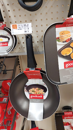 Grocery Store «Hannaford Supermarket», reviews and photos, 99 Main St, Gorham, ME 04038, USA