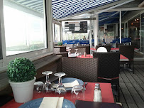 Atmosphère du Restaurant français Aux Terrasses De La Plage à La Trinité-sur-Mer - n°19