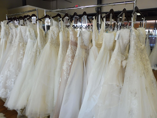 Bridal Shop «Amour Bridal», reviews and photos, 601 E Whitestone Blvd #408, Cedar Park, TX 78613, USA