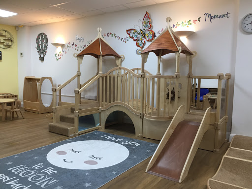 Bilingual daycare centers Bristol